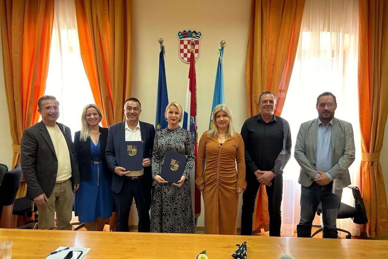 SPORAZUM O SURADNJI - Institut za migracije i narodnosti i Grad Biograd na Moru