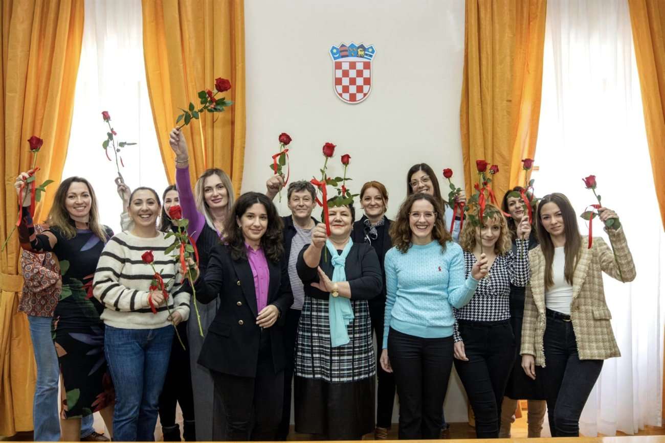 Gradonačelnik.hr - U Biogradu na Moru žene drže tri kantuna Grada, predsjednicu Gradskog vijeća, direktoricu TZ