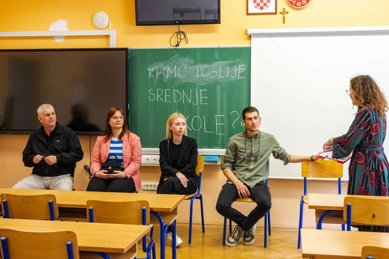 Predavanje „Kamo poslije srednje škole“ u Srednjoj školi Biograd na Moru!