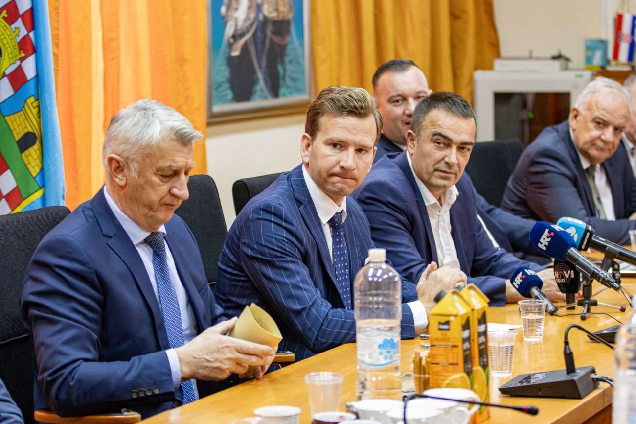 Biogradu 630.000 eura za gatove na Rivi i Solinama