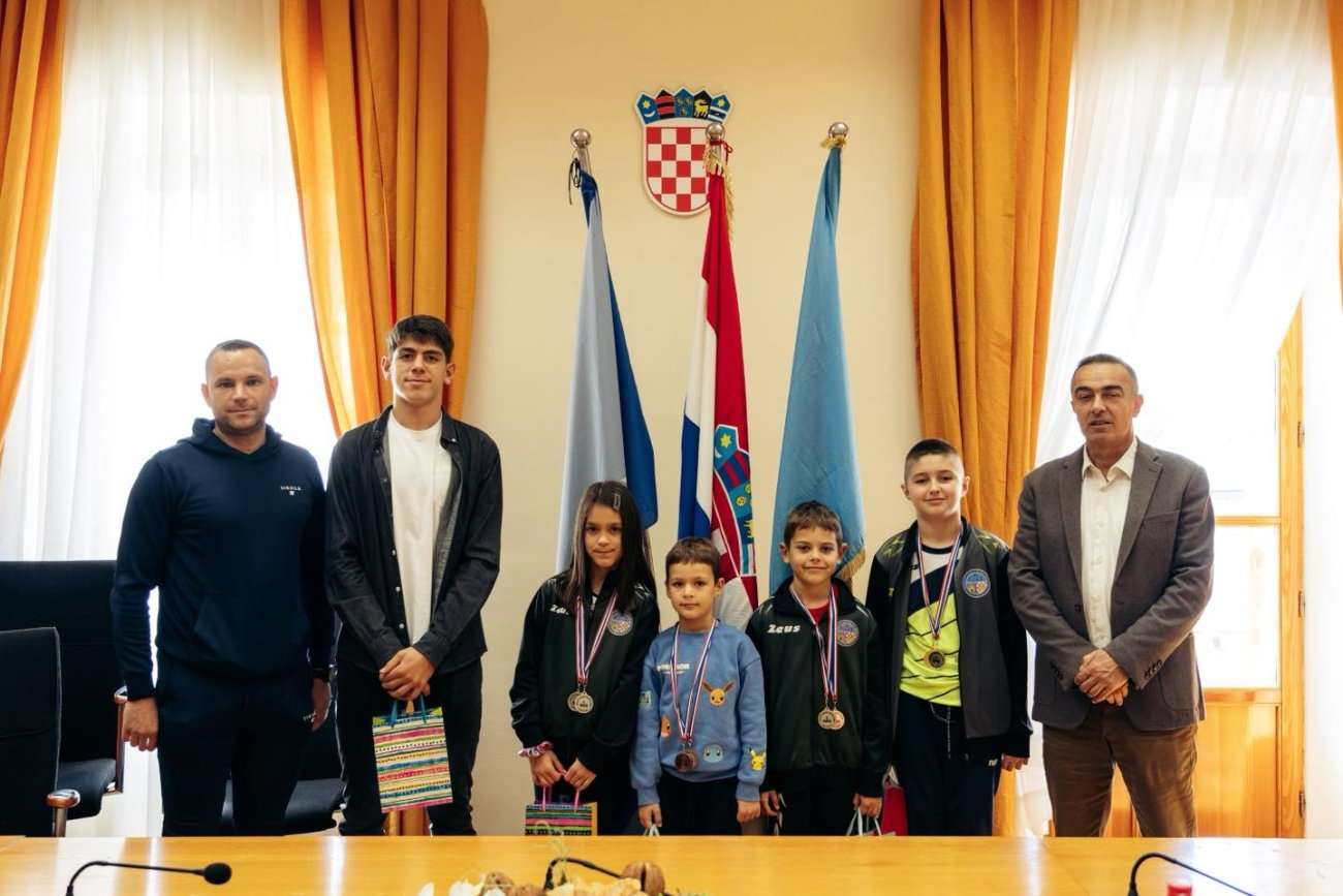 🏅Grad Biograd nagradio uspješne sportaše i učenike!🏅